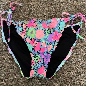 Victoria’s Secret bikini bottoms